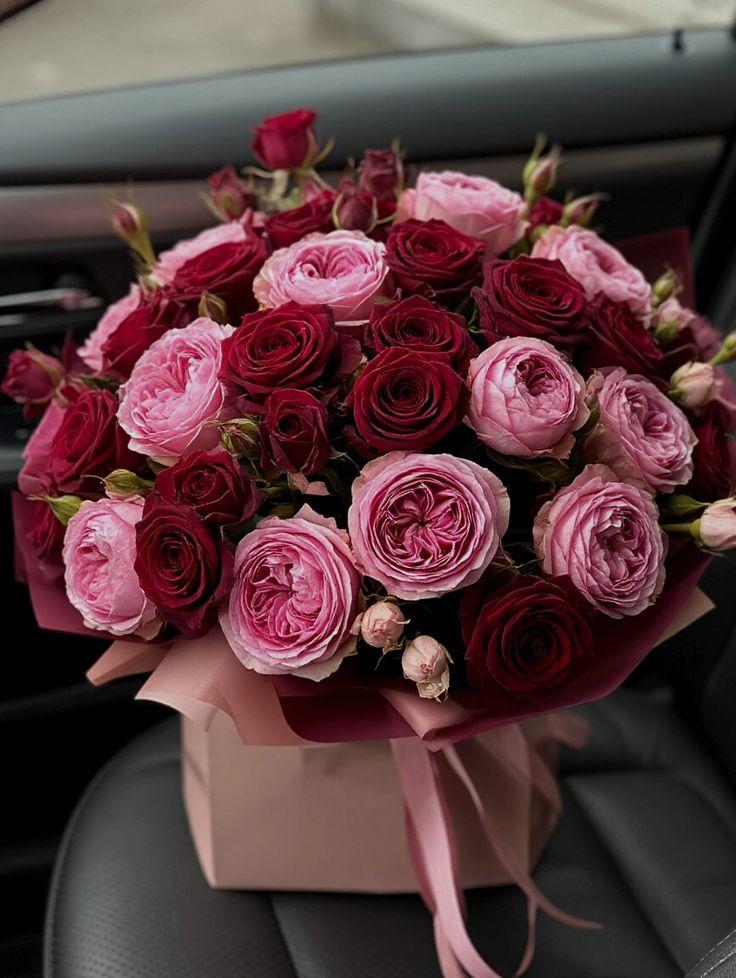 Vintage Elegance Blooming Medley